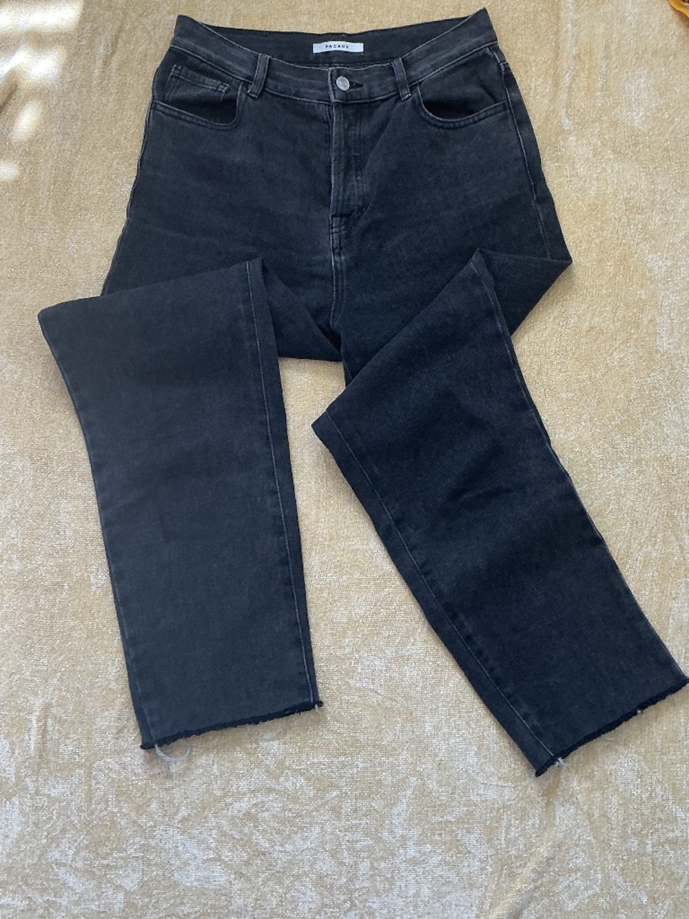 PACSUN HIGH-RISE STRAIGHT JEANS (size: 28)